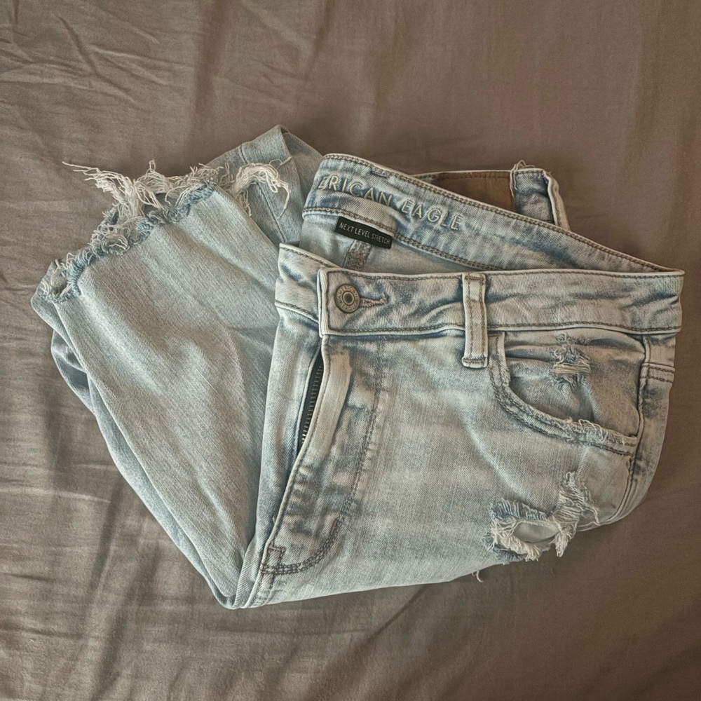 American Eagle Outfitters Blue Boyfriend Jeans Distressed
